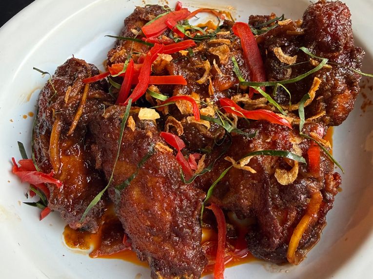 Thai Sticky Chicken Wings