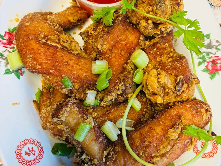 Golden Thai Curry Wings